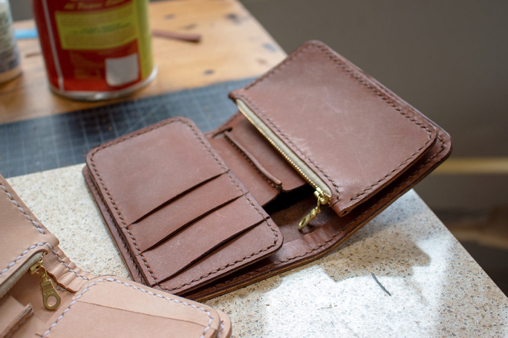 Making A Leather Mid-Wallet - FREE PDF TEMPLATE SET | MAKESUPPLY