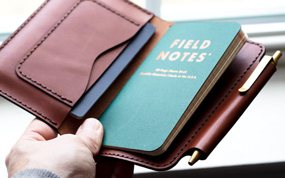 https://makesupply-leather.com/wp-content/uploads/2022/03/make-a-leather-field-notes-case-laser-cut-header-560x350.jpg